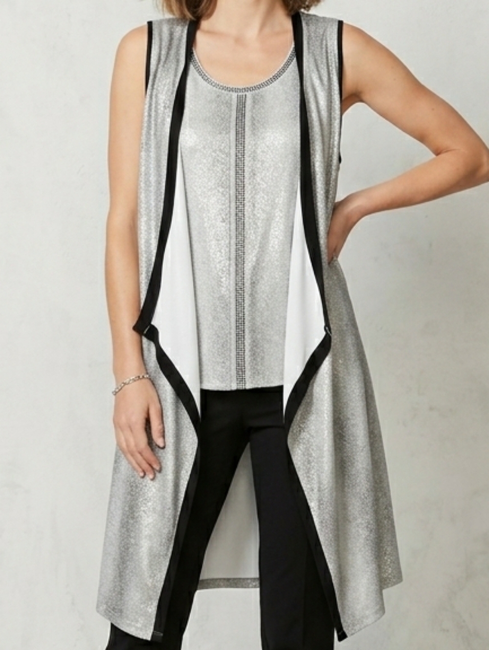 Vocal Shimmer Snake Sleeveless Top With Cardigan Pullover